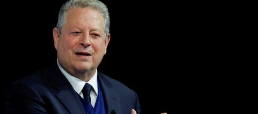 En el año 2000, Gore y Bush estaban separados por sólo unos cientos de votos en el...