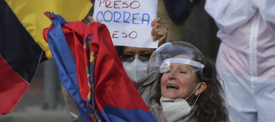Ecuador enfrenta un proceso que terminará con la elección de presidente y...