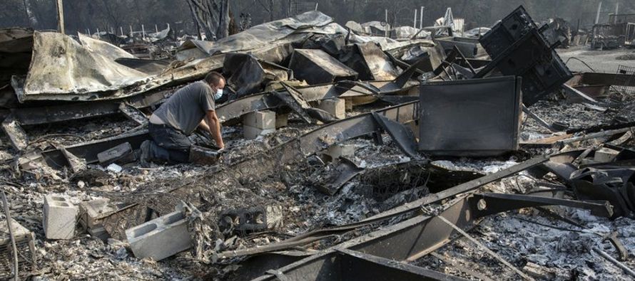 Las evacuaciones en el estado debido a los incendios llegaron al medio millón, más...