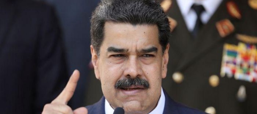 Las sanciones contra Maduro, anunciadas por el secretario de Estado Mike Pompeo sin revelar...
