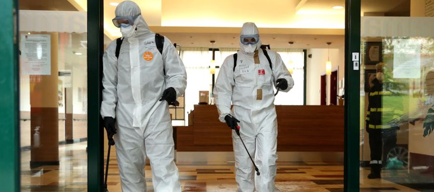 Madrid necesita más médicos cuantos antes, porque la pandemia repunta dando forma a...