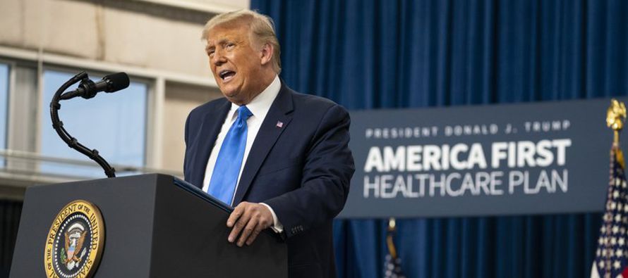 Trump retomó el tema de la atención médica en medio de la desaprobación...