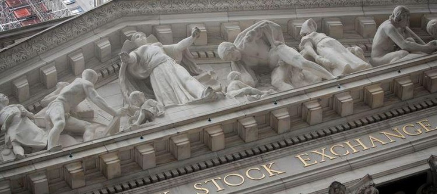 Wall Street cerró a la baja el martes, cortando una racha positiva de tres sesiones...