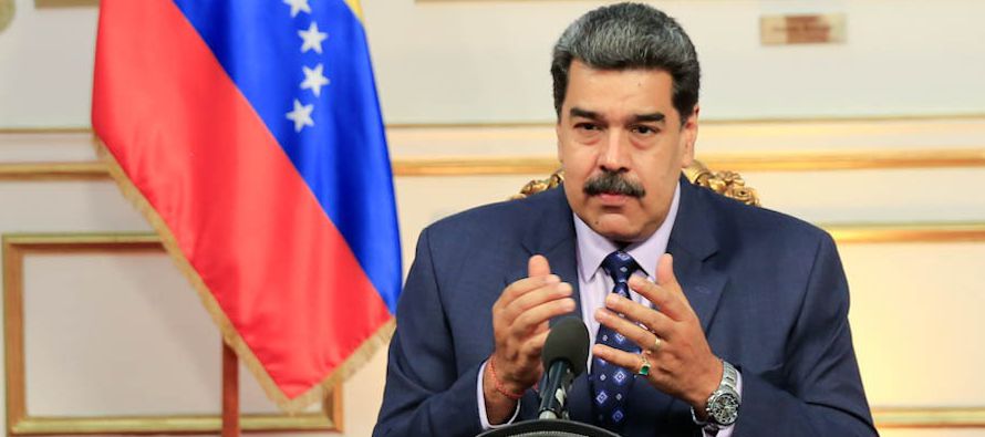 Maduro había pedido a Naciones Unidas y a los europeos el envío de misiones de...
