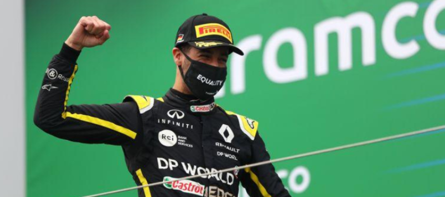 El jefe de equipo de Renault, Cyril Abiteboul, dijo que Ricciardo tiene más confianza con el...