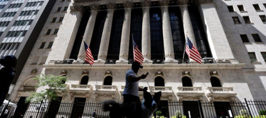 La mayoría de los sectores del S&P subieron, con las acciones financieras, industriales...