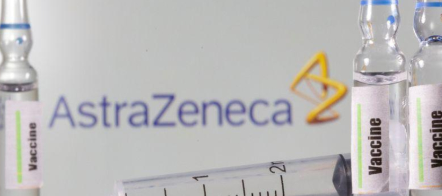 La vacuna de AstraZeneca se está desarrollando junto con investigadores de la Universidad de...