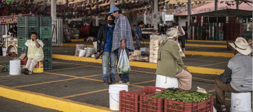A juzgar por la actividad en la capital mexicana, la economía del país se levanta....