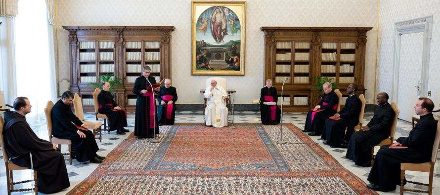 En la audiencia general, el Papa Francisco propuso el ejemplo de Jesús como “maestro...