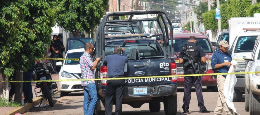 La fiscalía de Guanajuato confirmó la muerte del periodista y dijo a Reuters que...