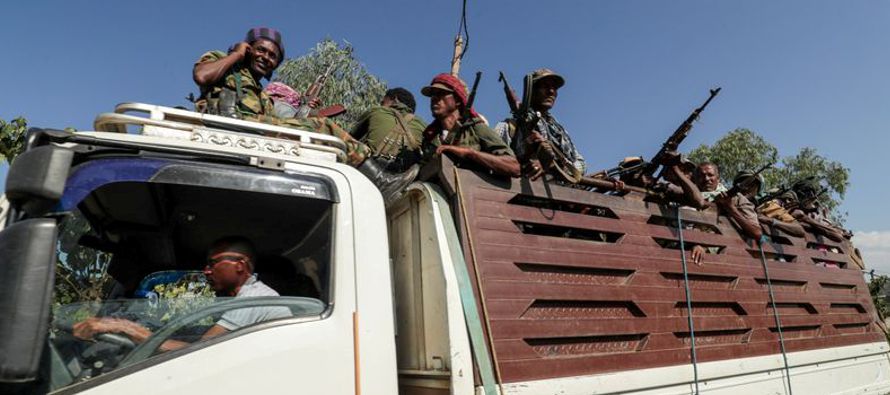 El conflicto en la región de Tigray, que dura ya 10 días, ha dejado cientos de...