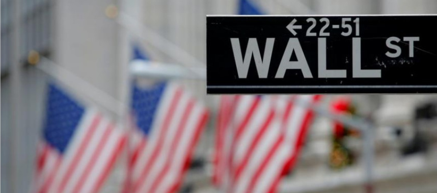 La caída se produjo tras el repunte del lunes, cuando el Dow Jones alcanzó su primer...