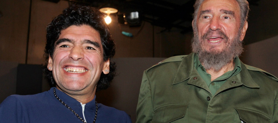 Habría otras visitas y una década más tarde, Diego se tatuaba al Che Guevara...
