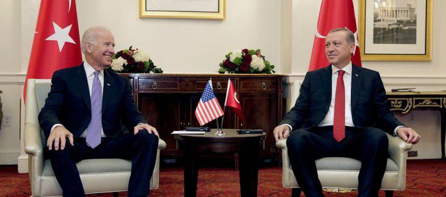 Las relaciones han sido tensas entre Ankara y Washington por cuestiones que van desde la...