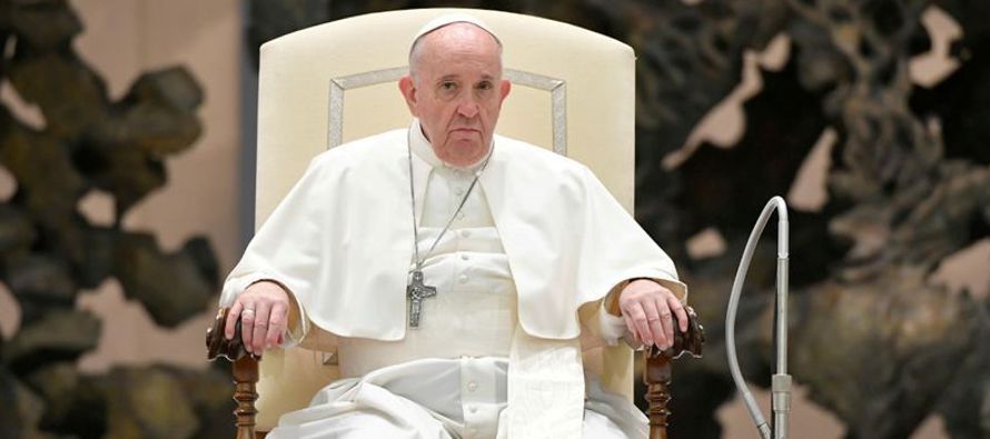 El Vaticano dijo que Francisco se saltará este año la ceremonia, que celebran los...