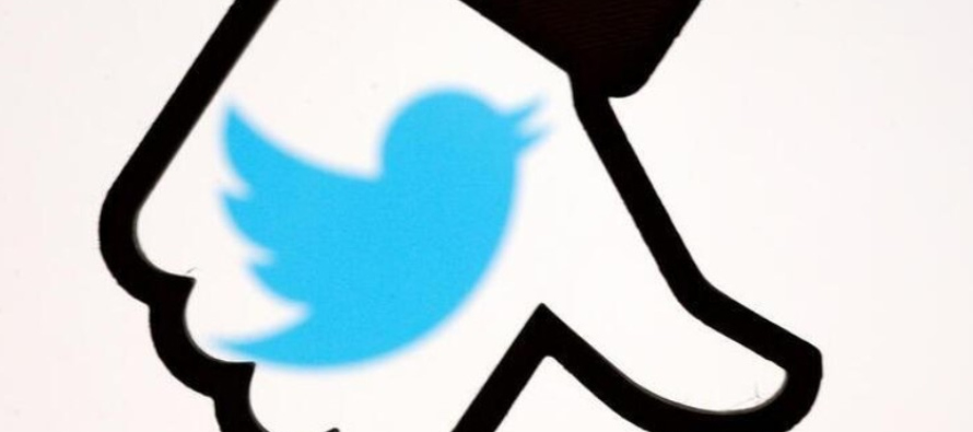 Hatch también dijo que Twitter declinó ofrecer transparencia sobre cómo...