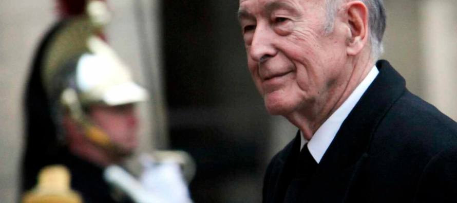 El centrista Valéry Giscard d'Estaing fue hospitalizado varias veces en los...