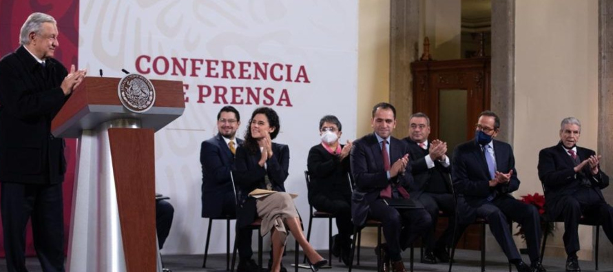 El acuerdo se ha presentado durante la rueda de prensa matutina del presidente mexicano,...