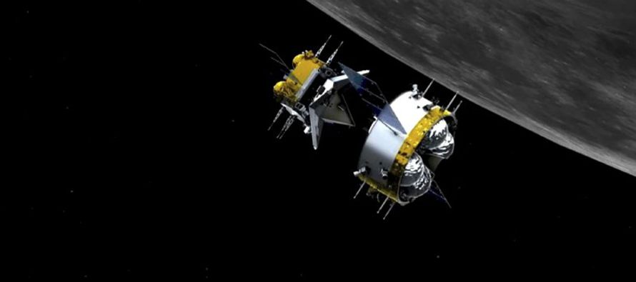 La sonda lunar Chang’e 5, que llevaba en torno a una semana orbitando en torno a la Luna,...