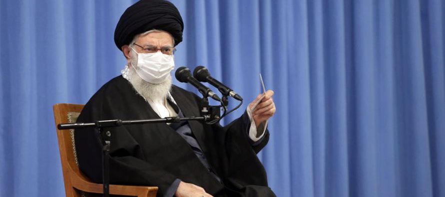 El líder supremo, ayatolá Alí Jamenei, habló en Teherán en la...