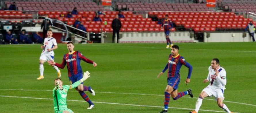 Messi había regresado a Barcelona desde Argentina el martes, pero observó el...