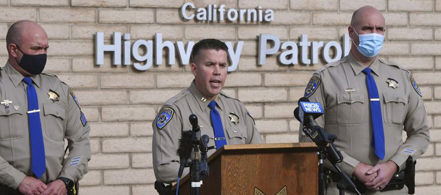 La Patrulla de Caminos de California (CHP) informó que todos los que dieron datos sobre el...