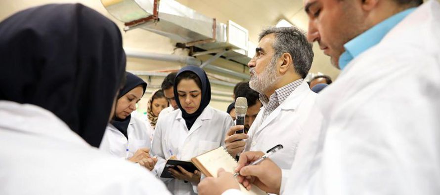 El lunes, Irán comenzó a enriquecer uranio a niveles nunca vistos desde la firma del...