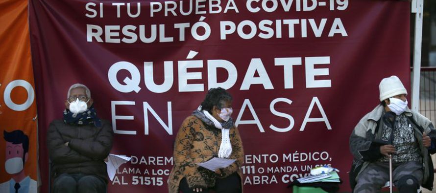 México registra un alza sin precedentes en los casos de coronavirus tras confirmar el...