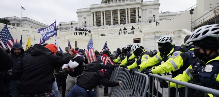 Más de 90 personas han sido arrestadas por la policía de Washington y es probable que...
