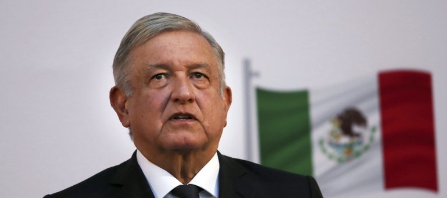 López Obrador dijo el viernes que los fiscales mexicanos desestimaron el caso porque las...