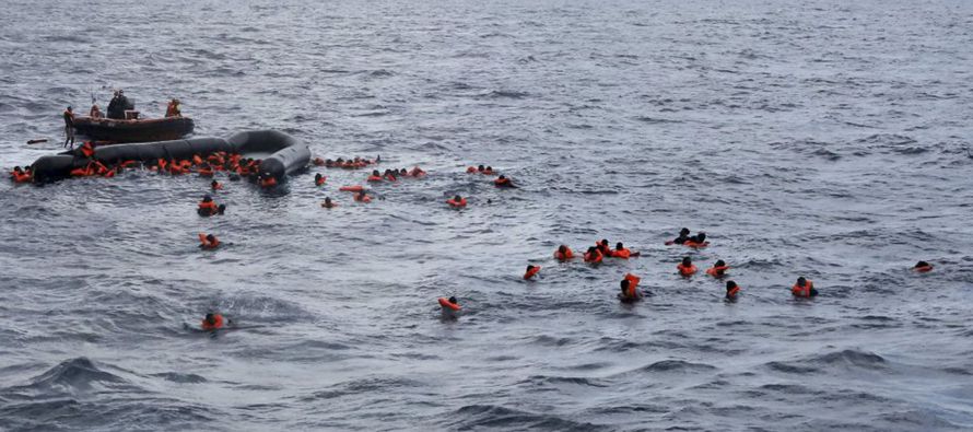 El naufragio, en el que una decena de migrantes fueron rescatados, es el primero de 2021 en el...