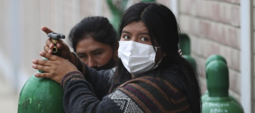 Perú acumula más de un millón de casos y más de 39,000 muertos por...