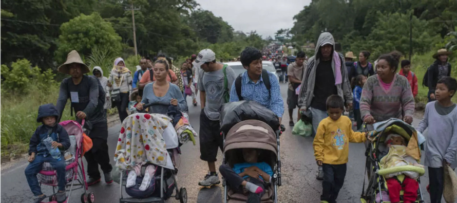 "Los emigrantes que crucen la frontera de los Estados Unidos de manera irregular serán...