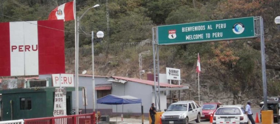 El jueves la policía peruana intervino a 493 venezolanos que ingresaron a Perú en...