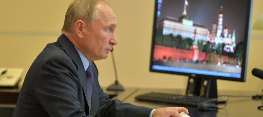 Peskov ha apuntado sin embargo que Putin y Biden hicieron hincapié durante su...