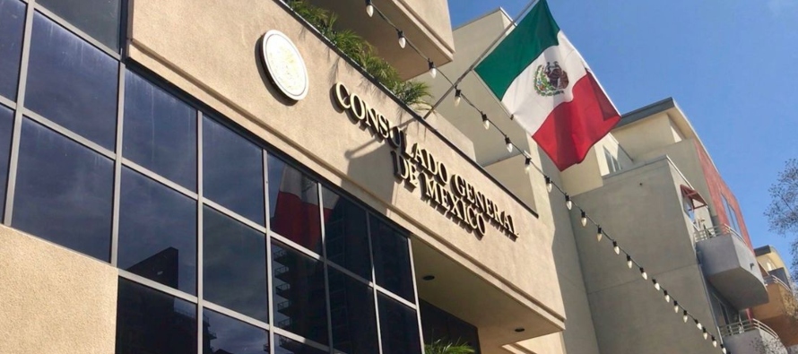 Las remesas le significan a México más dinero que las exportaciones de...