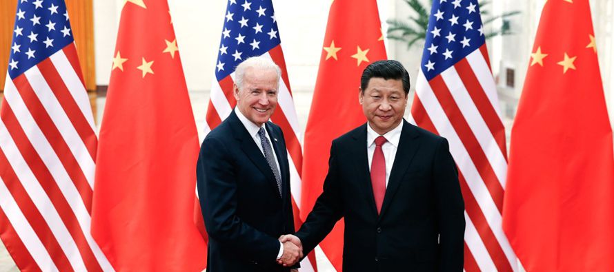 Biden expresó a Xi su preocupación por las prácticas económicas...