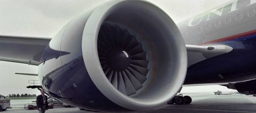 La FAA también había pedido revisar con frecuencia esos motores tras un incidente en...