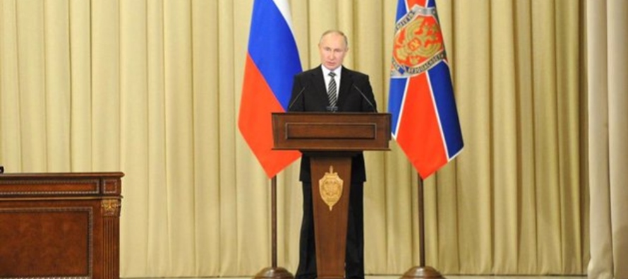 Rusia ha recibido una nueva ronda de sanciones por parte de la Unión Europea por el...