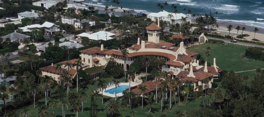 La instalación de Trump en Mar-a-Lago suscitó polémica en Palm Beach, pues hay...