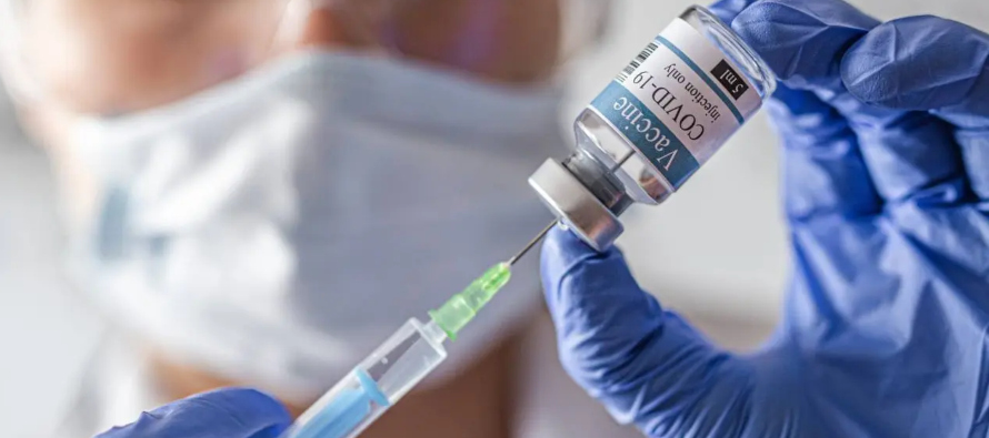 Rusia presumió en agosto de ser el primer país en autorizar una vacuna contra el...