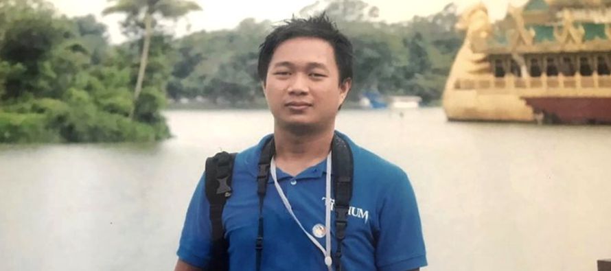 Thein Zaw, de 32 años, fue uno de los nueve trabajadores de medios de comunicación...