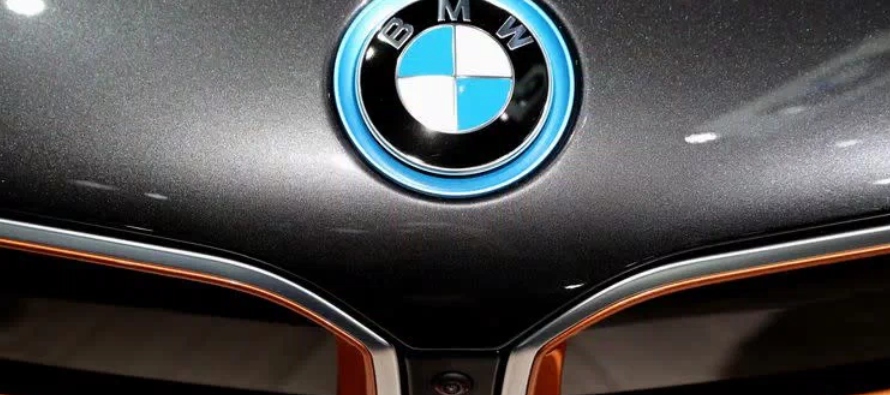 "En términos de movilidad eléctrica, BMW está haciendo un buen progreso y...