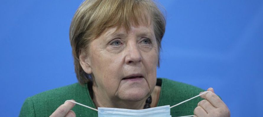 La canciller Angela Merkel anunció que las restricciones programadas para concluir el 28 de...