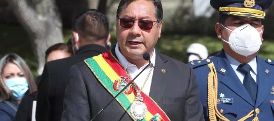 Con esa demanda, el entonces Ejecutivo boliviano buscó un fallo que obligue a Chile a...