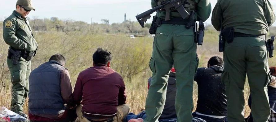 En una teleconferencia con periodistas, el responsable de CBP indicó que de esos 5,000...