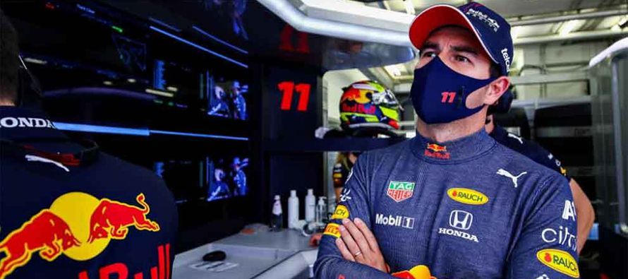 El piloto mexicano Sergio 'Checo' Pérez (Red Bull), que saldrá...