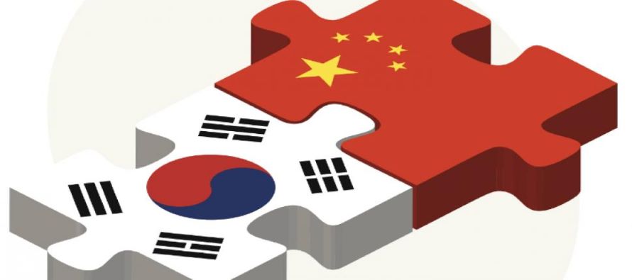 China y Corea del Sur iniciaron un diálogo el sábado a fin de tratar de mejorar las...