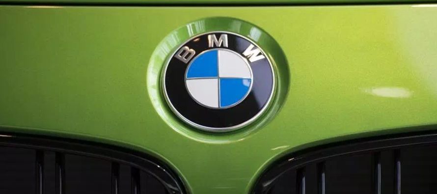 BMW informó hoy de que en el primer trimestre incrementó las entregas en todas las...