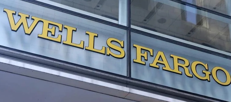 Las acciones de Wells Fargo, que han ganado alrededor de un 33 % en lo que va de año,...
